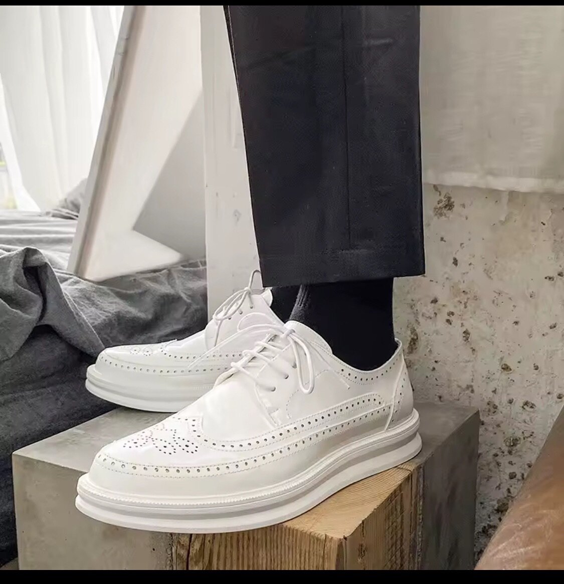 Chaussures derby blanches élégantes