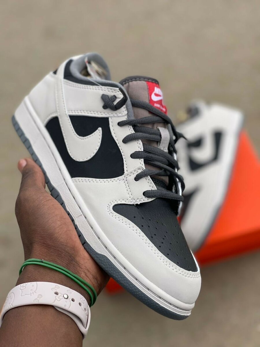 Nike.  Sb
