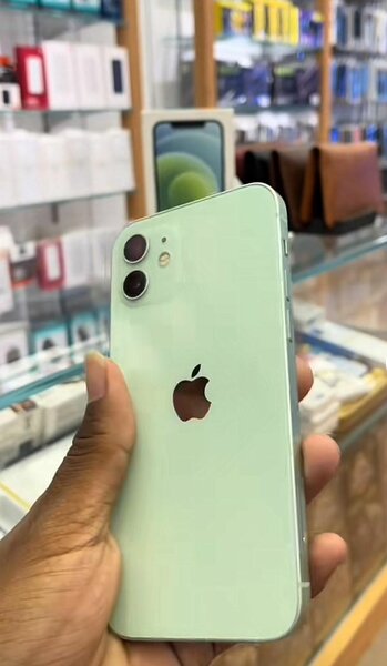 iPhone 12