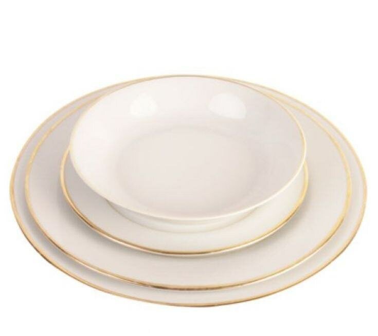 Service de table en porcelaine dorée