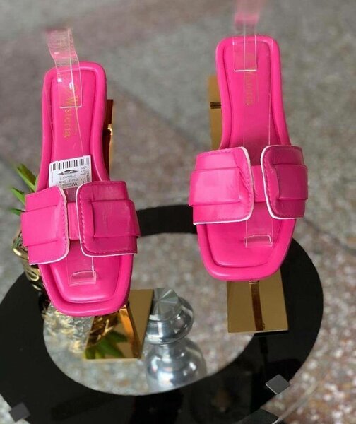 slippers