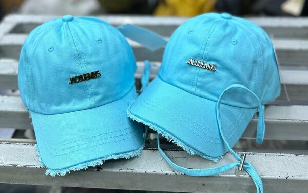 JACQUEMUS CAP