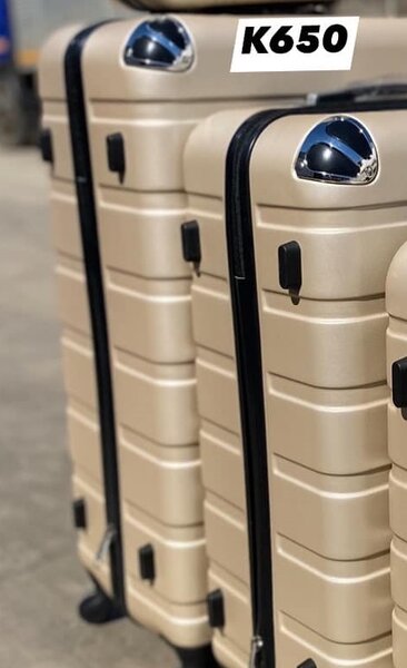 TRAVELING BAGS