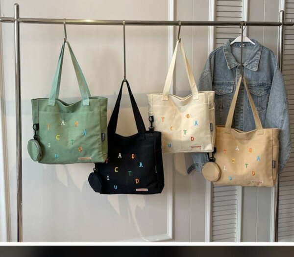 Tote bag