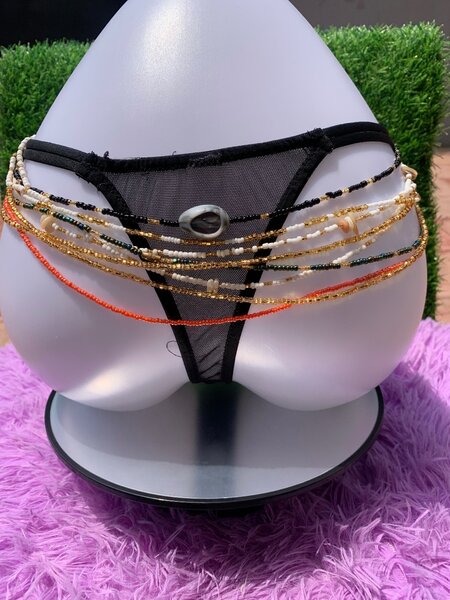 Waist beads