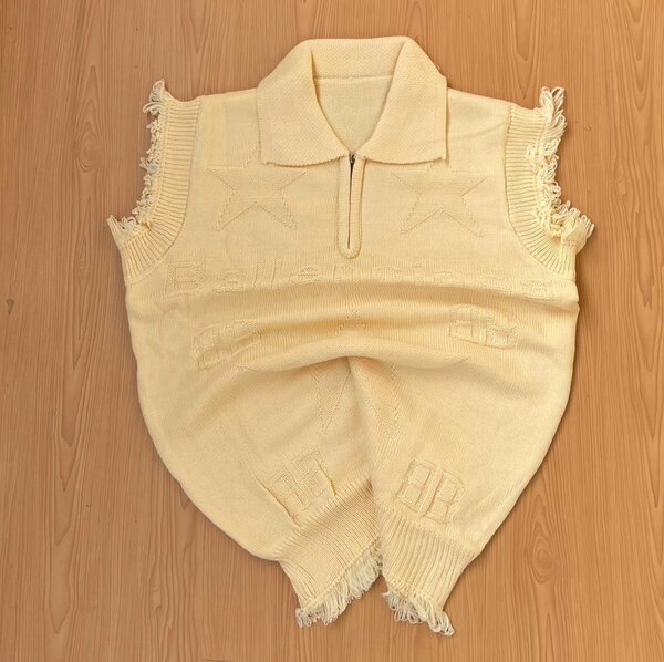 Armless top