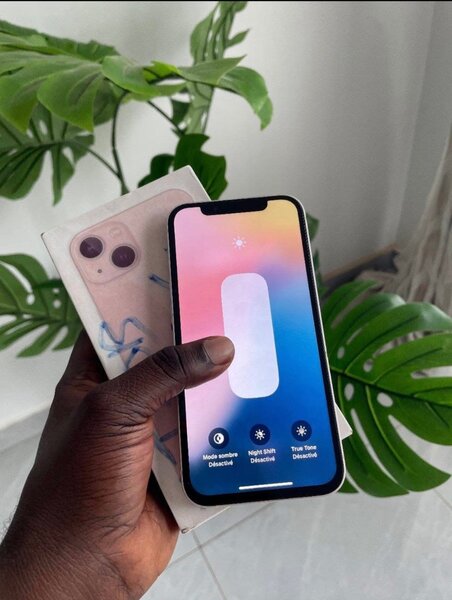 iPhone 13