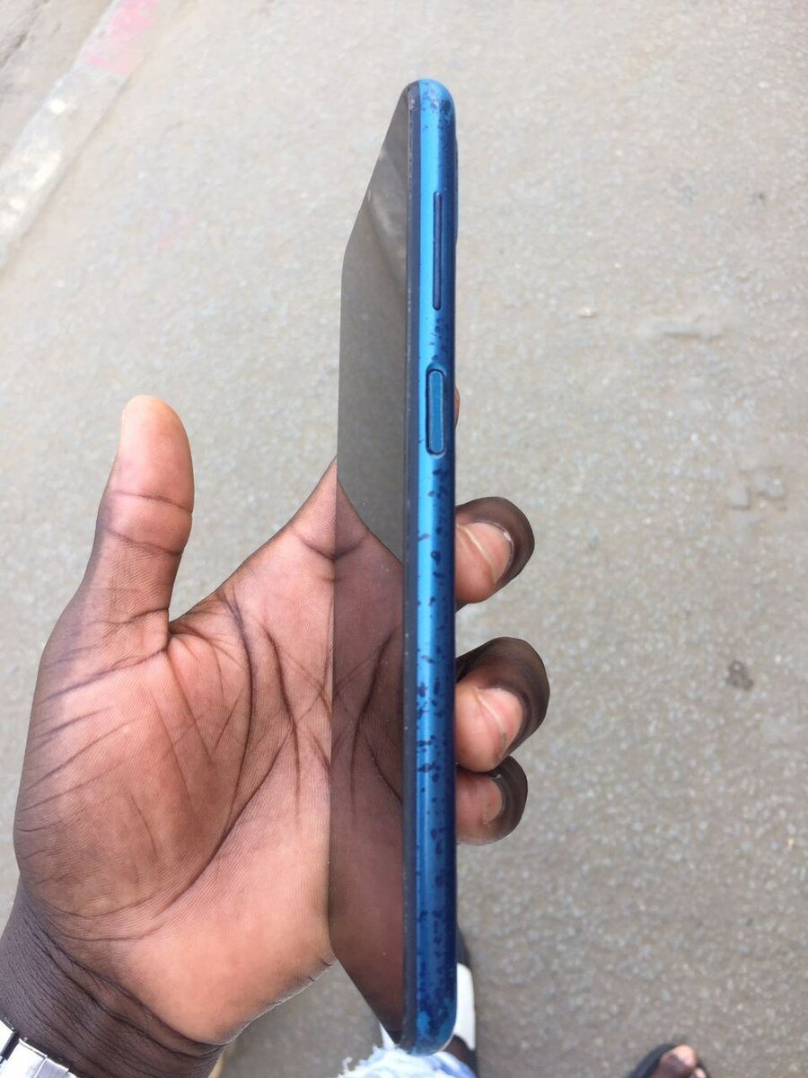 Samsung A12