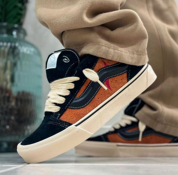 Vans knu