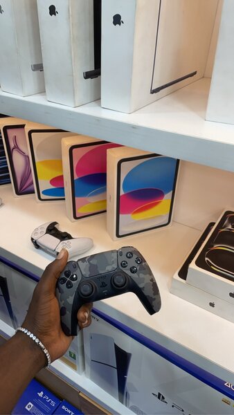 PS5 controllers