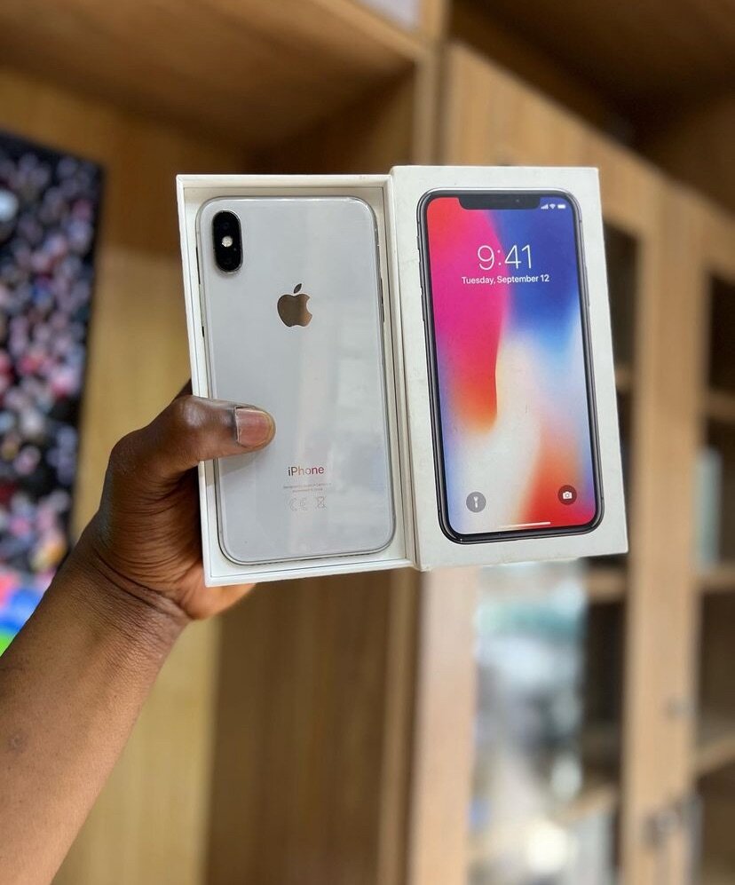 iPhone X