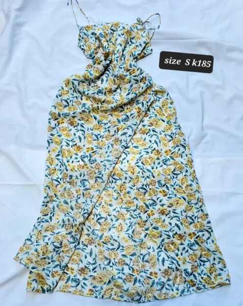 yellow dress