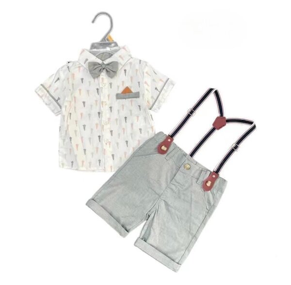 Ensemble petit garçon