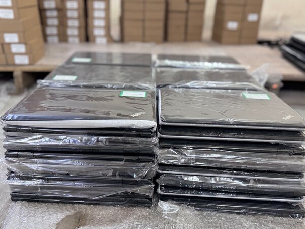 LENOVO YOGA 11.6 TOUCHSCREENS