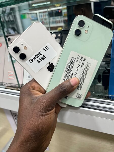 iPhone 12