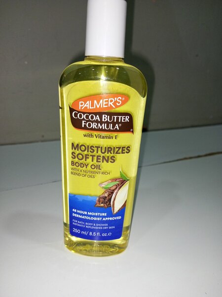 Palmers body oil
