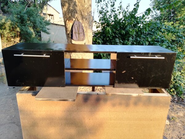 Tv stand