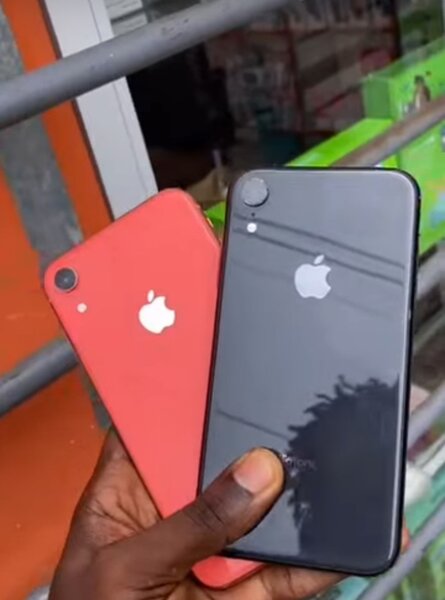 iPhone XR 64gig