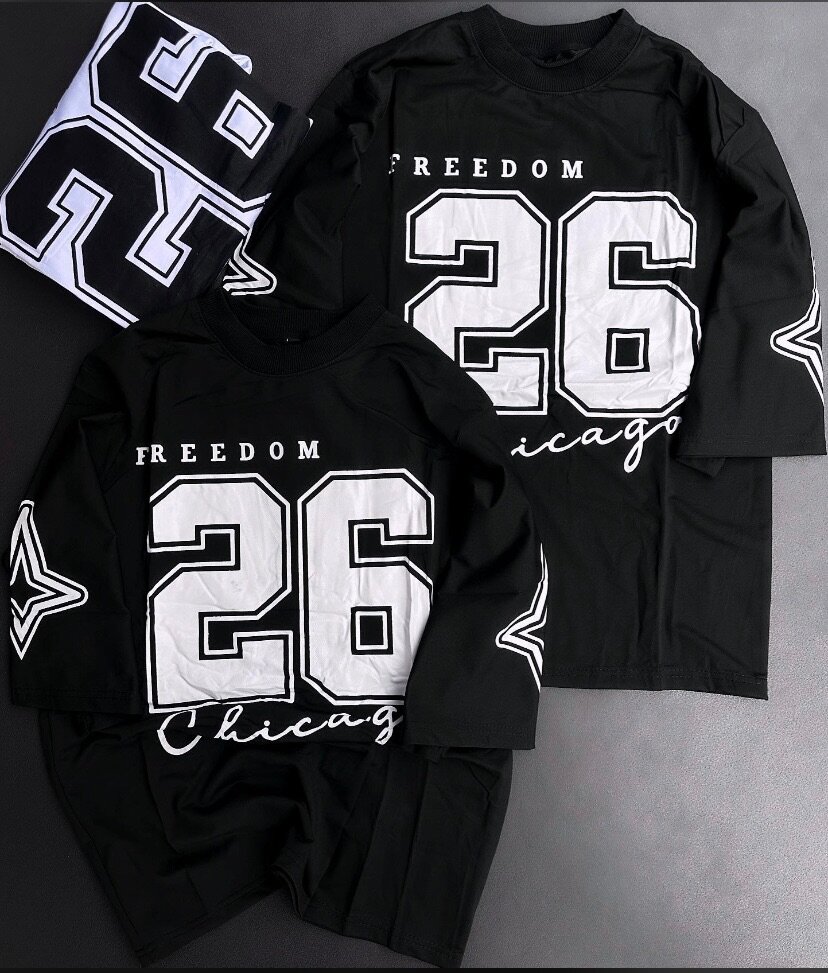 T-shirts sport noirs/blancs