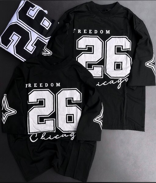 T-shirts sport noirs/blancs