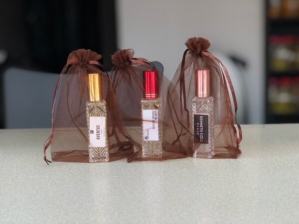 Oil perfume