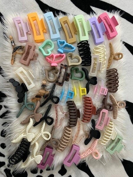 Claw clips