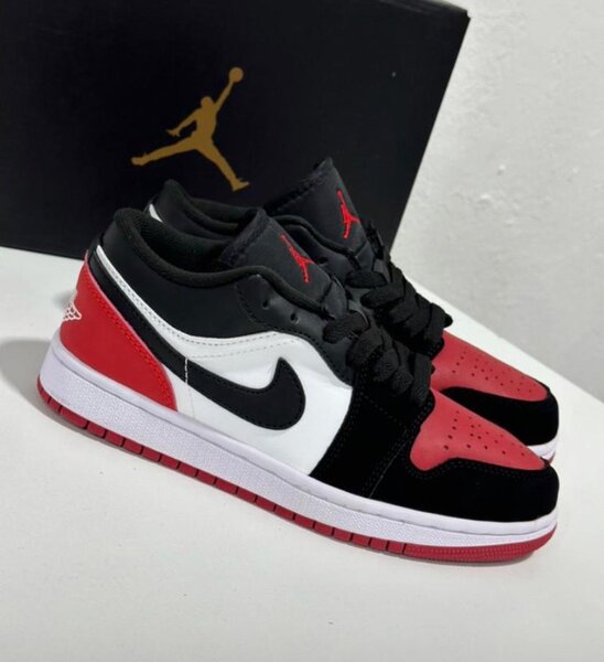 Low cuts Jordans
