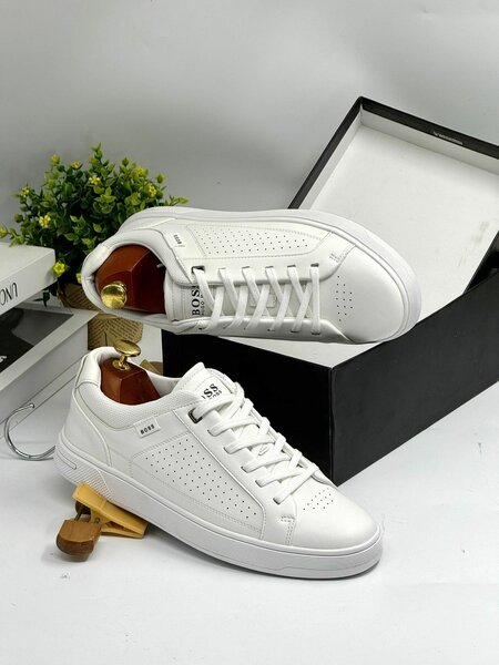 MEN CLASSIC WEAR WHITE