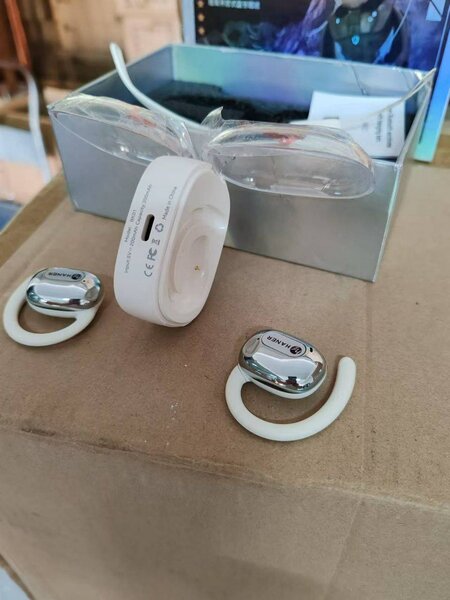 Bluetooth Wireless Earbuds