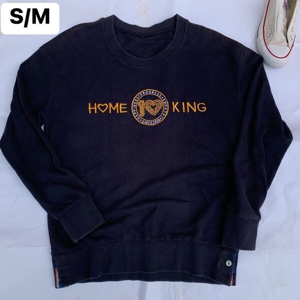 Salaula sweatshirts