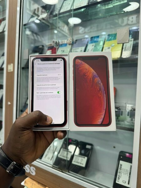 iPhone XR Rouge