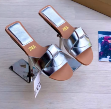 Women's summer flip flops