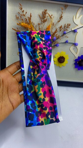 Twist hairbands
