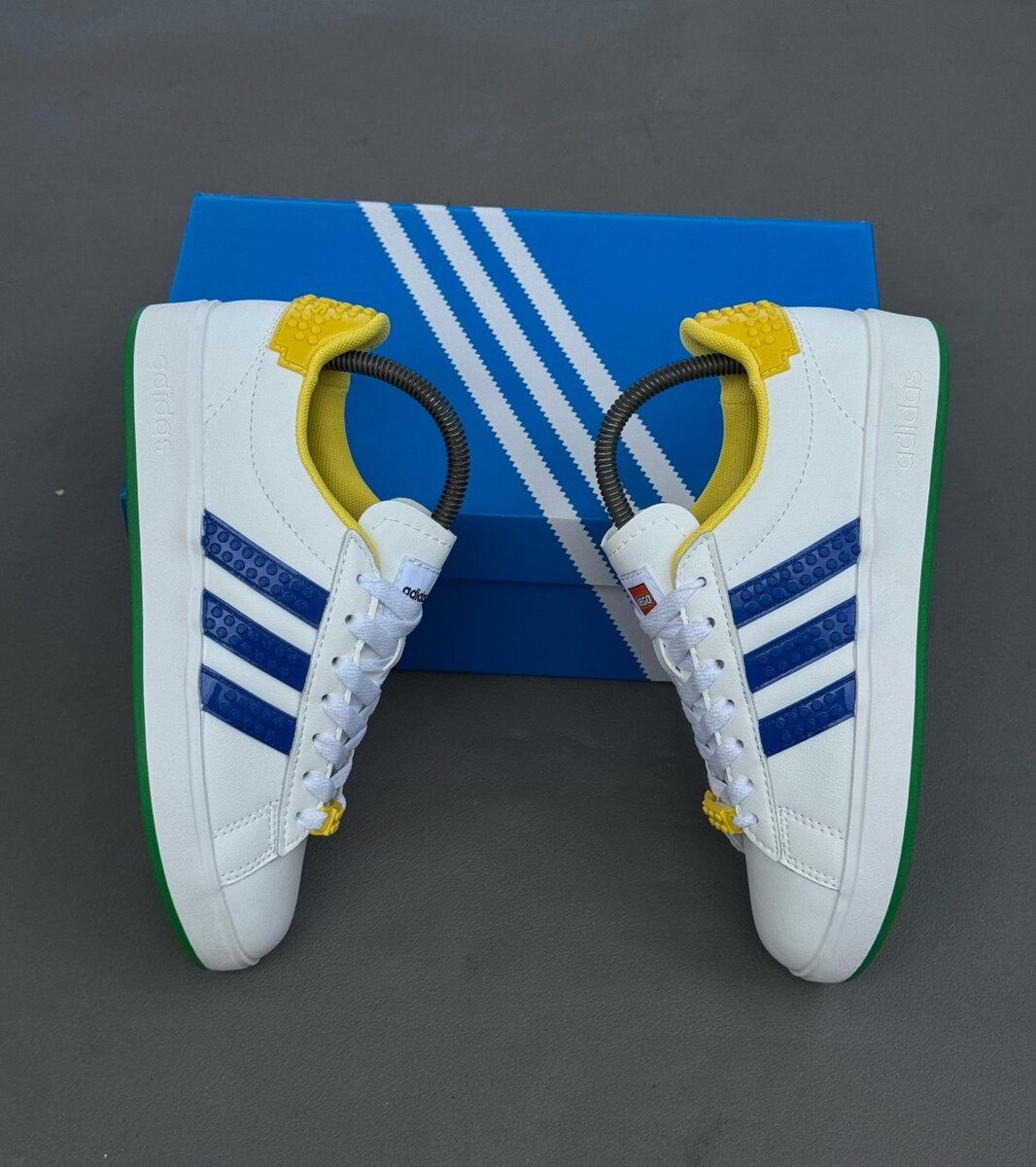 Sneakers blancs Adidas élégants