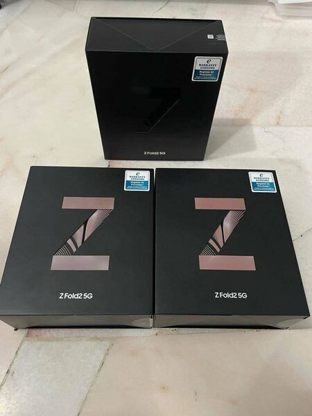 Samsung Galaxy Zfold3 256g 12g