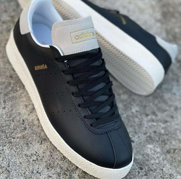 Adidas topanga