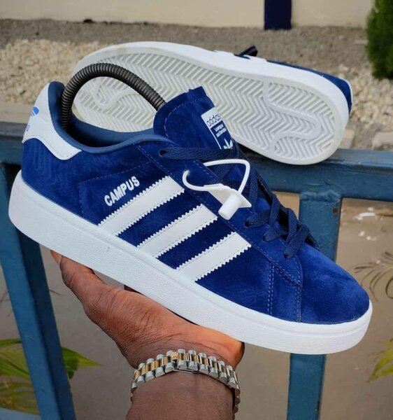 Adidas campus