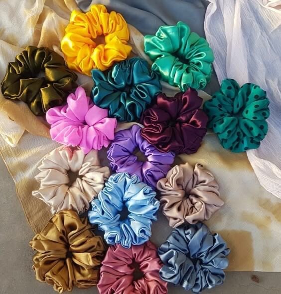 Chouchous en satin colorés