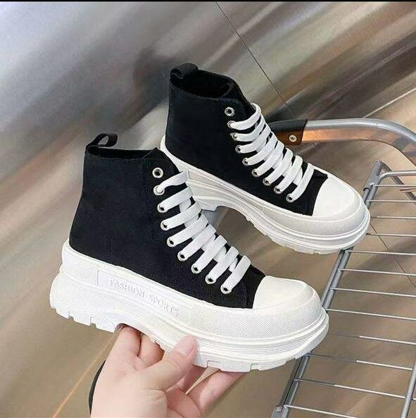 Chaussure fashion pour la femme
