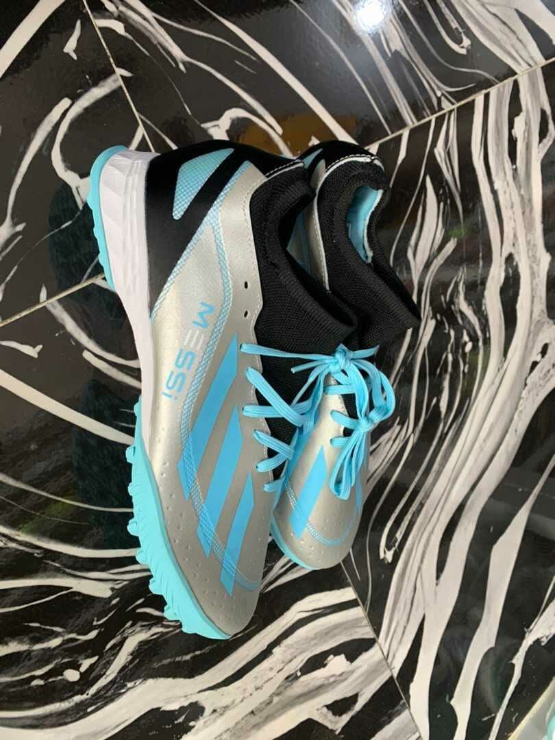 Gym / turf boots