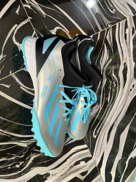 Gym / turf boots