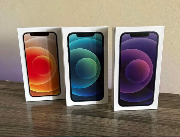 iPhone 12 SALE️!!