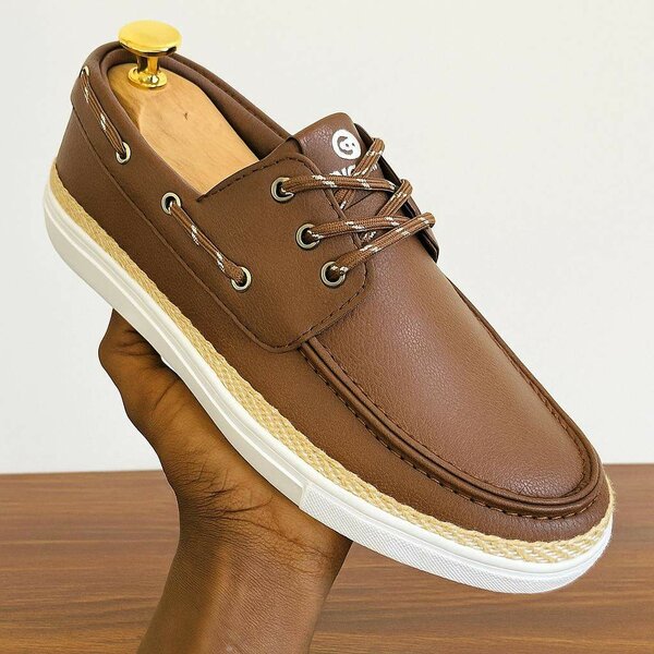 Chaussures bateau homme élégantes