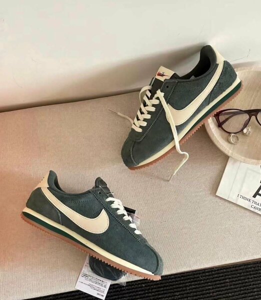 Nike Cortez