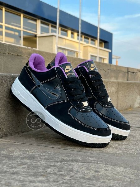 NIKE AIRFORCE CLASSIC
