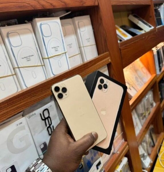 iPhone 11 Pro Max 64GB Or