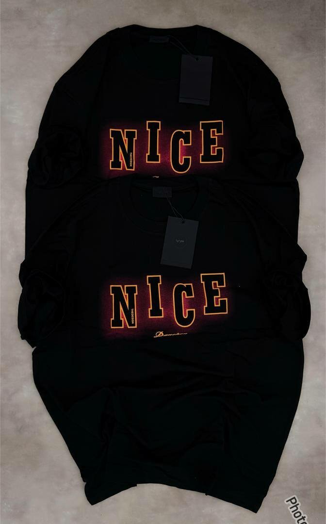 T- SHIRT