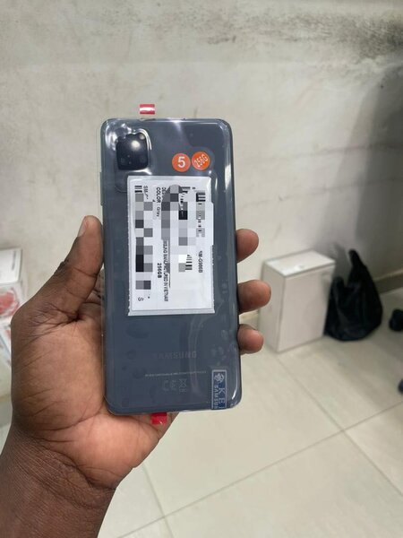 Samsung S20+ 256/12