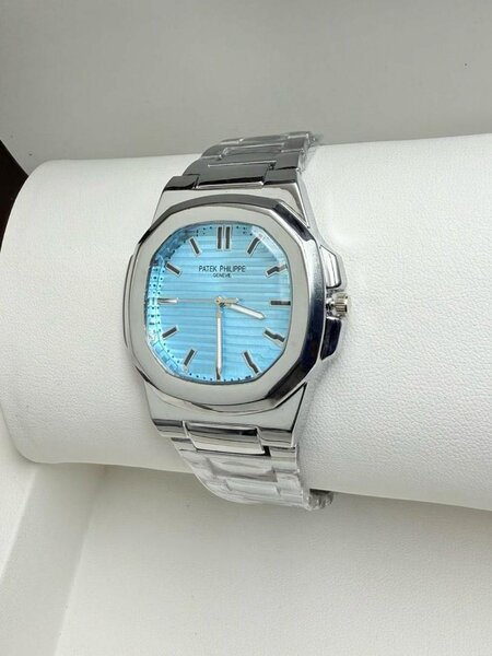 Montre class