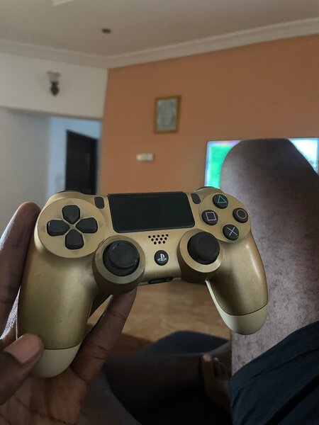 PlayStation 4 1TB